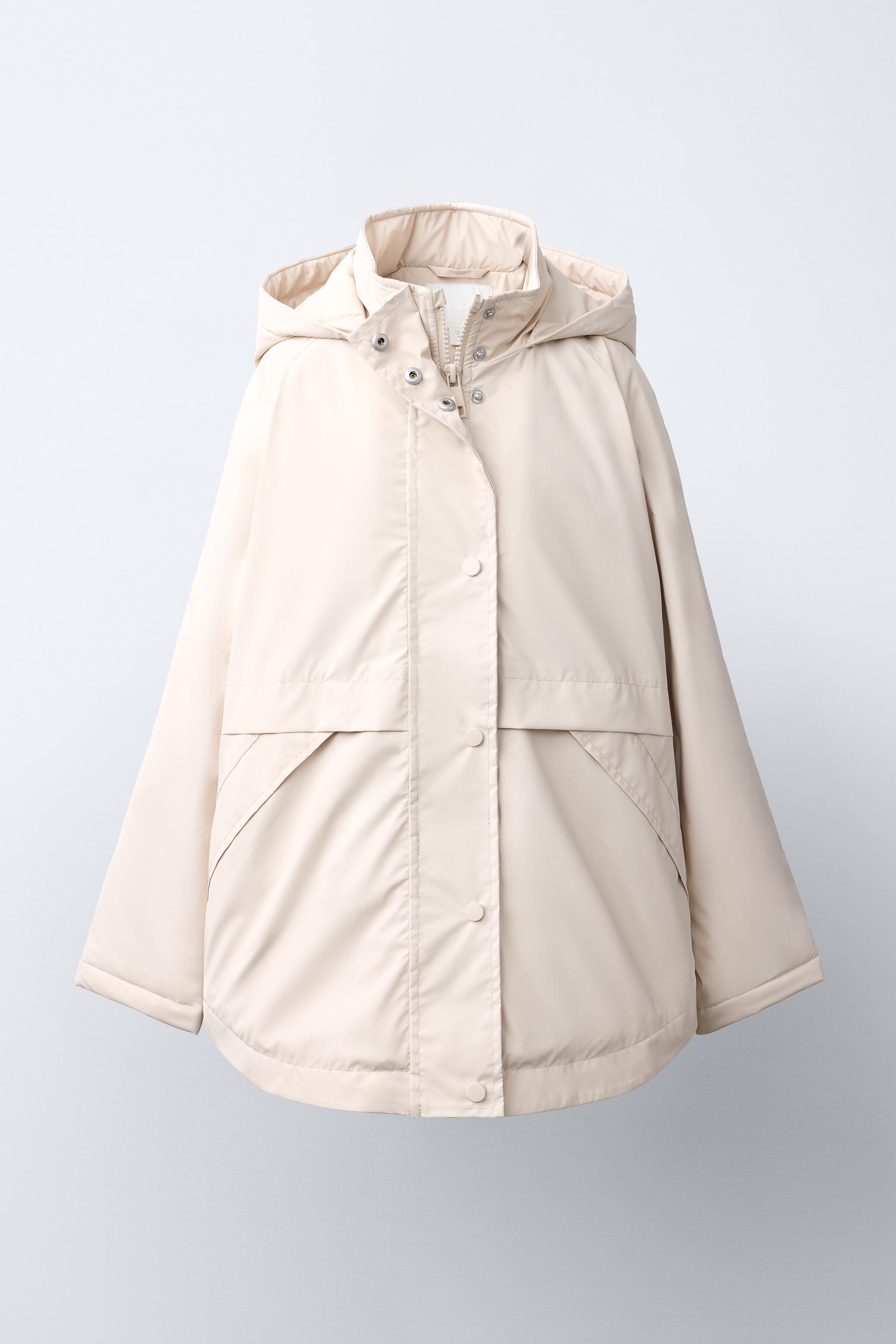 WATER-RESISTANT RUBBERIZED RAINCOAT